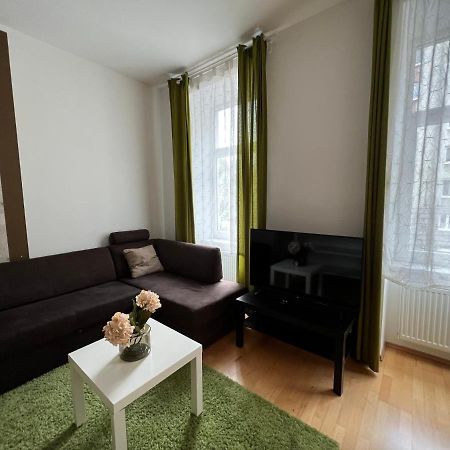 Cozy 2-Room Apartment Vienna Esterno foto