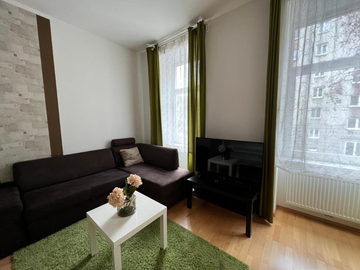 Cozy 2-Room Apartment Vienna Esterno foto