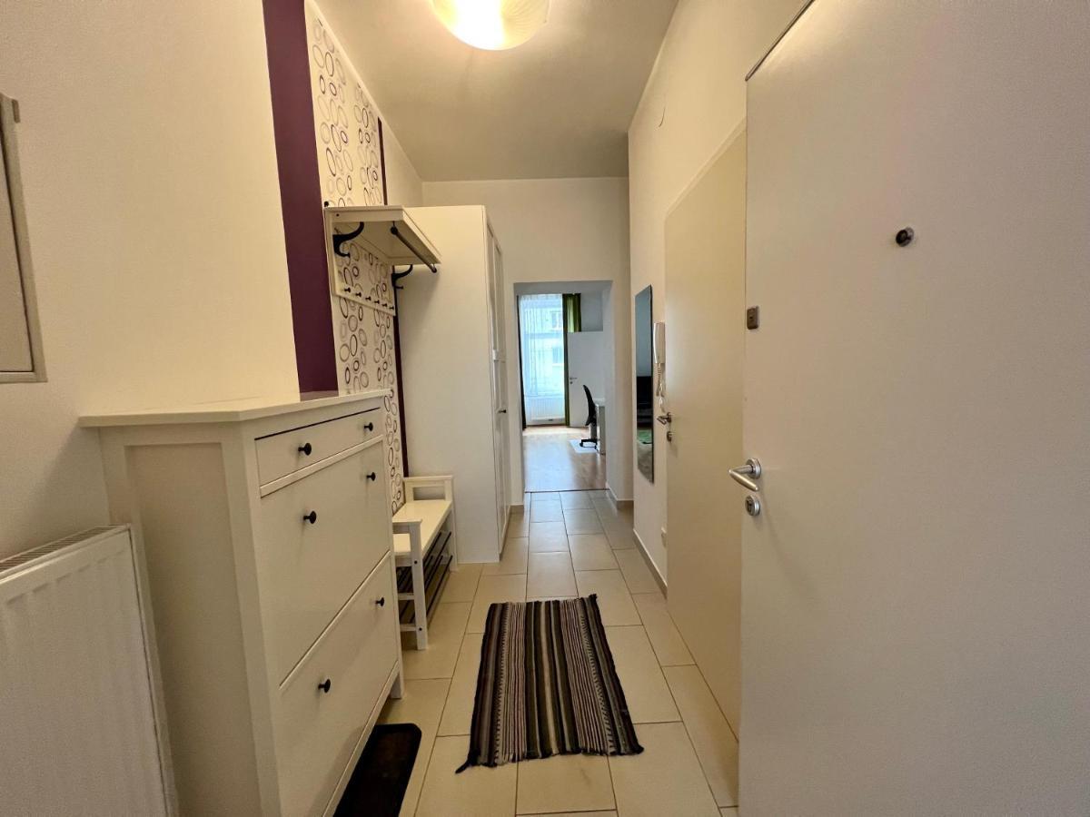 Cozy 2-Room Apartment Vienna Esterno foto